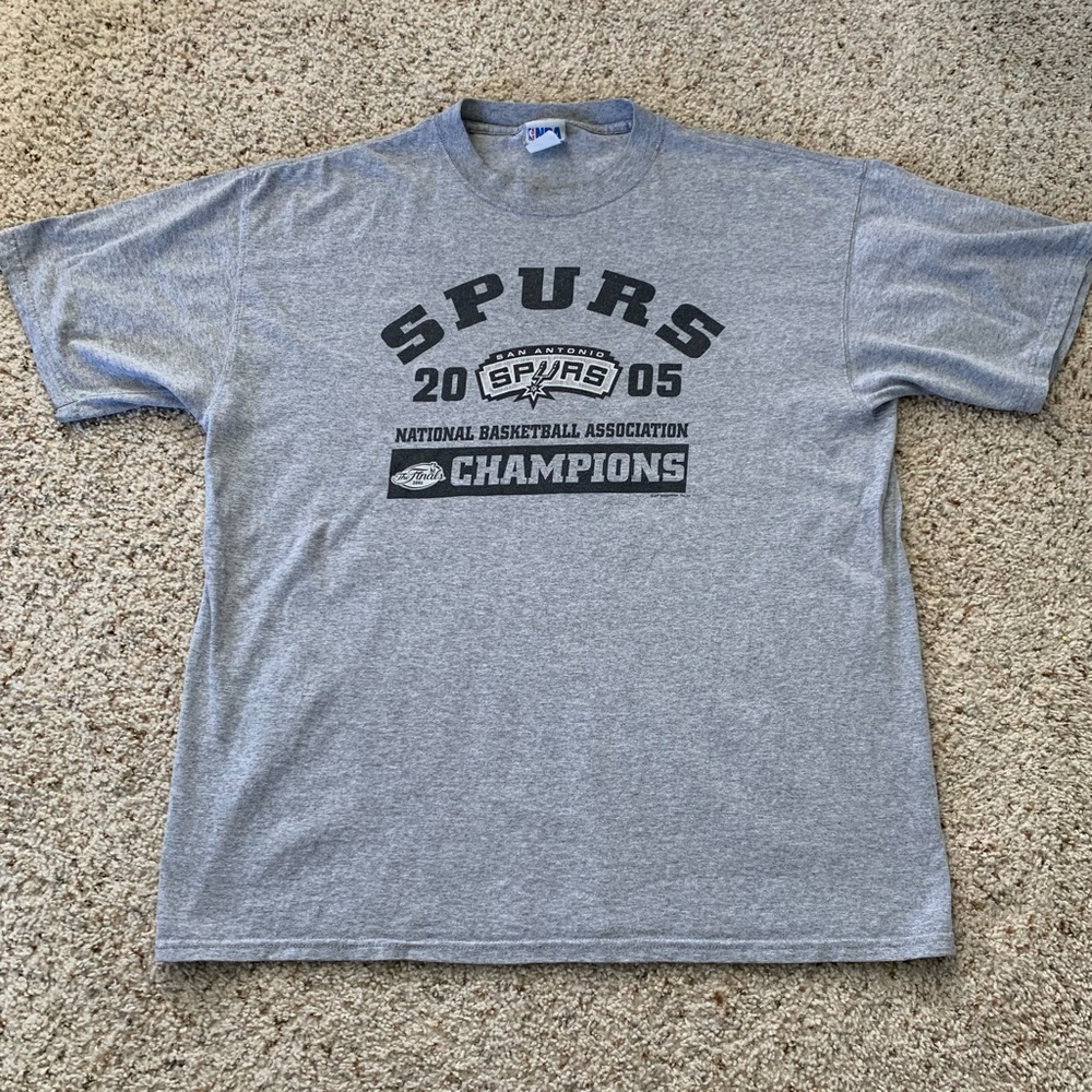 SAN ANTONIO SPURS 2005 NBA CHAMPIONS MENS XL T-SHIRT